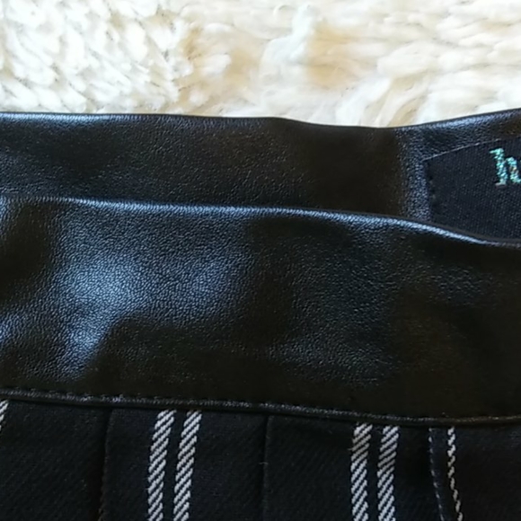 Skirt - Picture 4 of 4